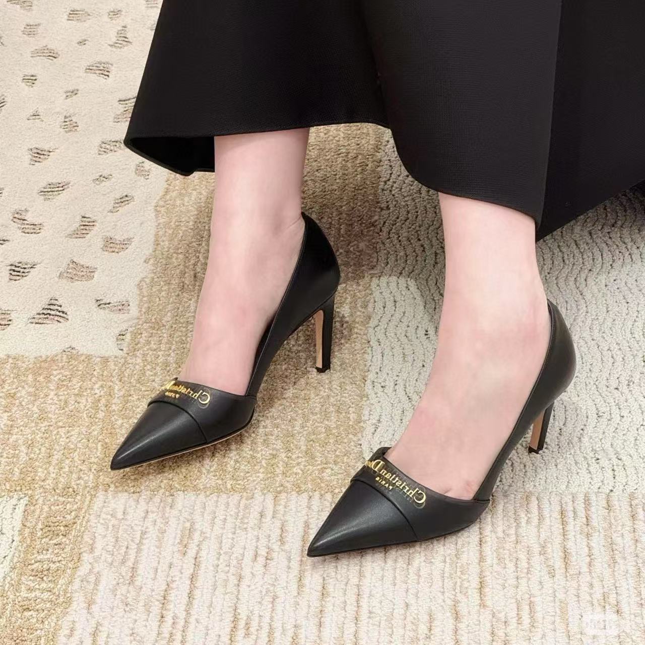 DI0Rの高品質レターポインテッドハイヒール【50％割引+送料無料】