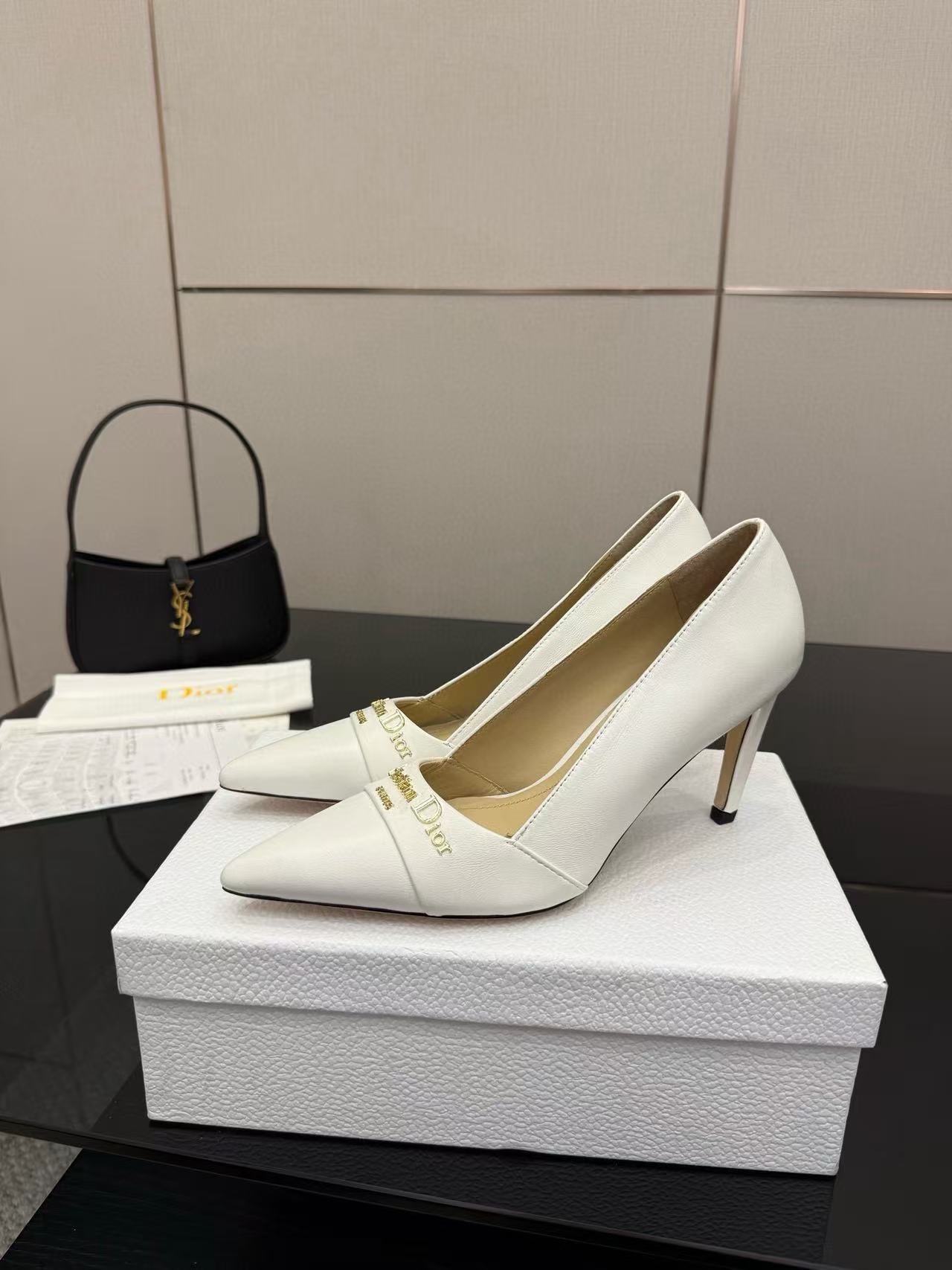 DI0Rの高品質レターポインテッドハイヒール【50%割引+送料無料】