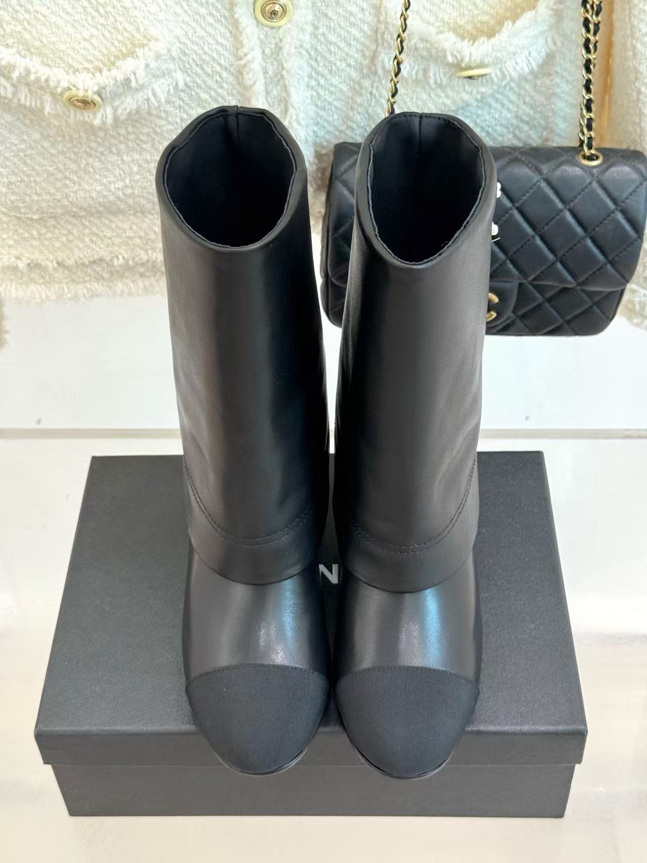 CHANE1 高品質ダブルC厚ヒールブーツ【50％割引+送料無料】