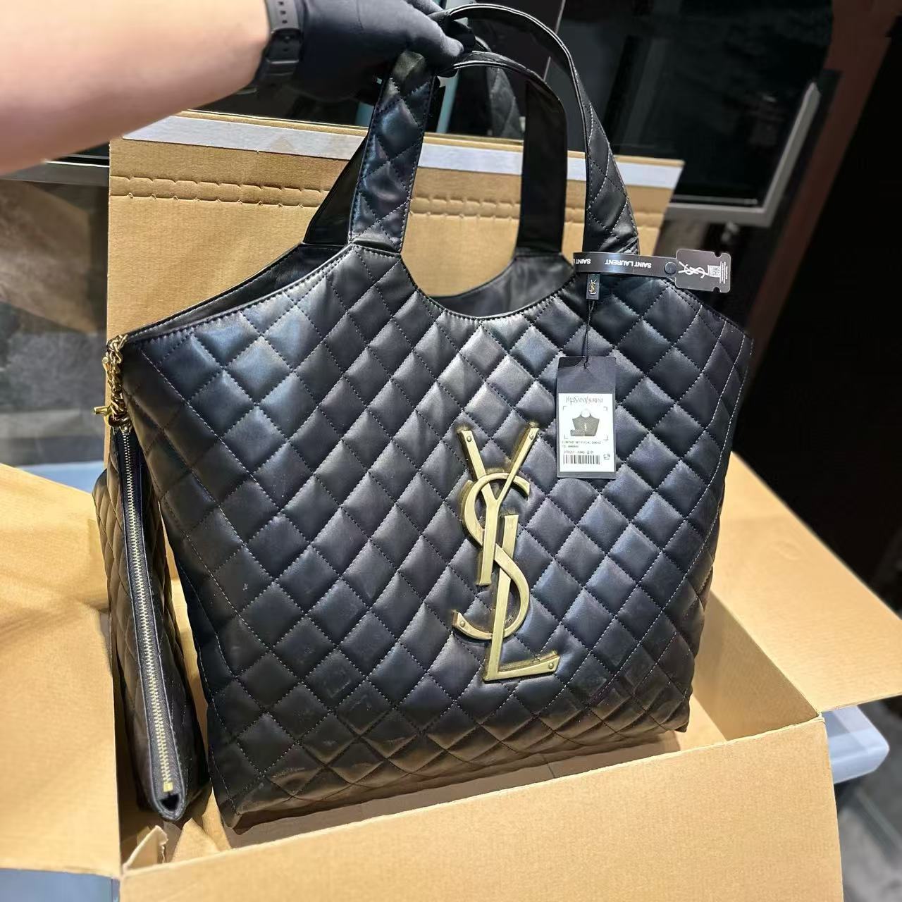 YSLショッピングバッグ【50％割引+送料無料】