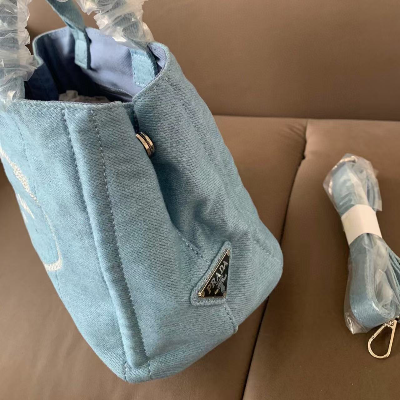 PR4DAデニムトートバッグ【50％割引+送料無料】