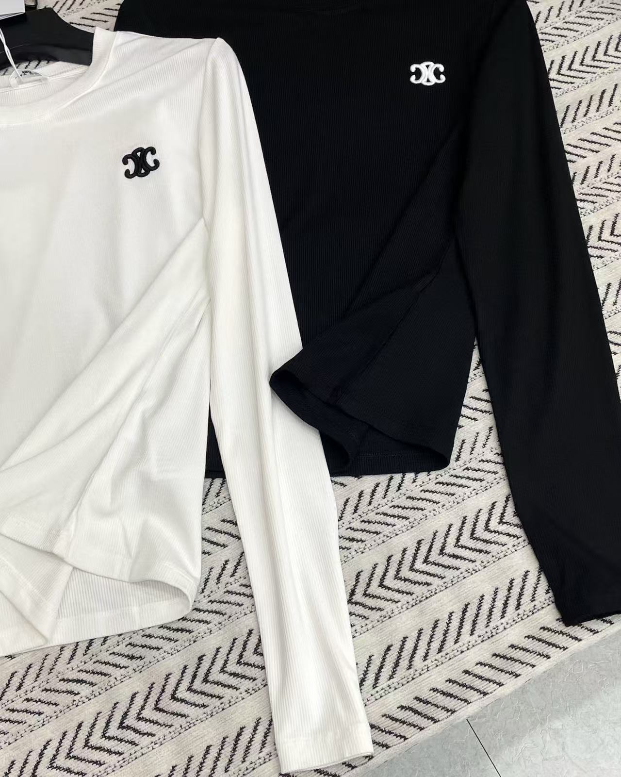 CEL1NE シンプル 凱旋門 長袖Tシャツ【50%割引+送料無料】