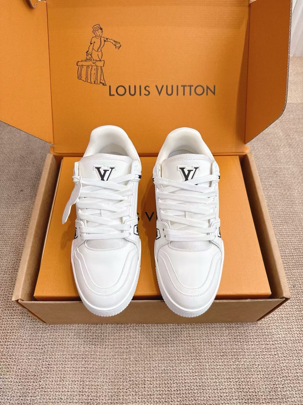 LV Trainer高品質のカジュアルシューズ【50%割引+送料無料】