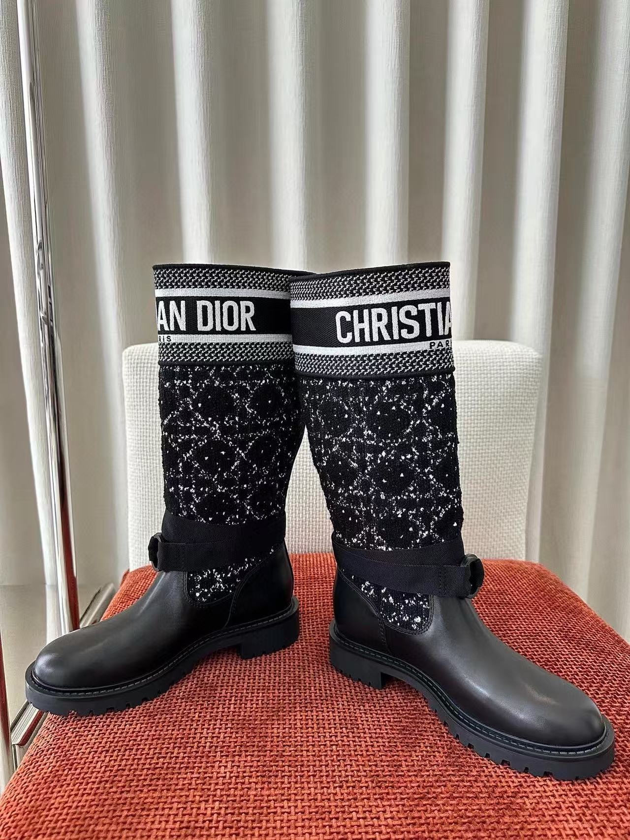 DI0Rの高品質ツイードシープスキンハイブーツ【50％割引+送料無料】