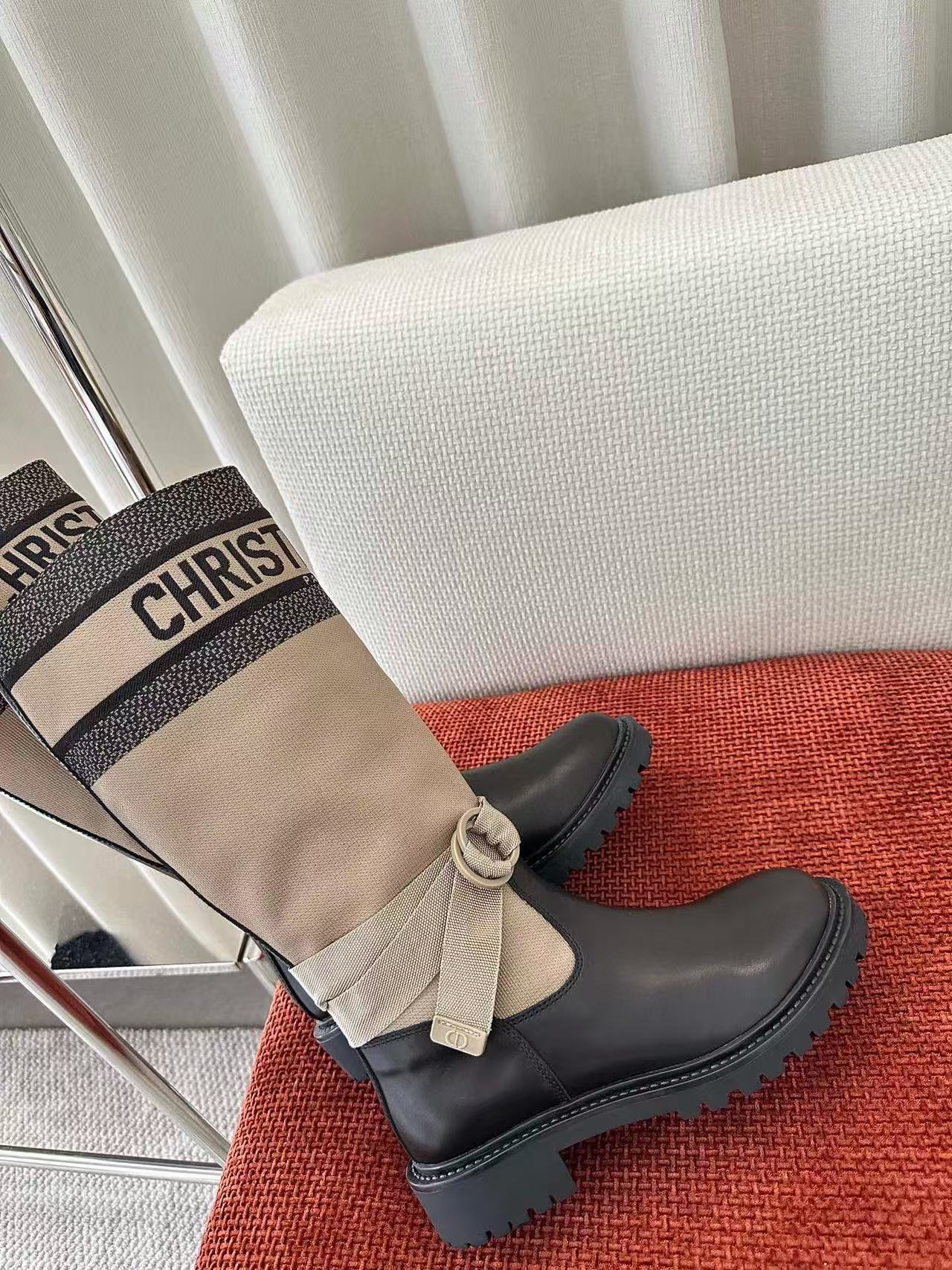 DI0Rの高品質レターハイブーツ【50％割引+送料無料】