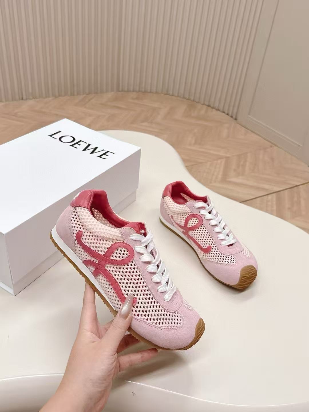 L0WEWの高品質メッシュカジュアルシューズ【50％割引+送料無料】