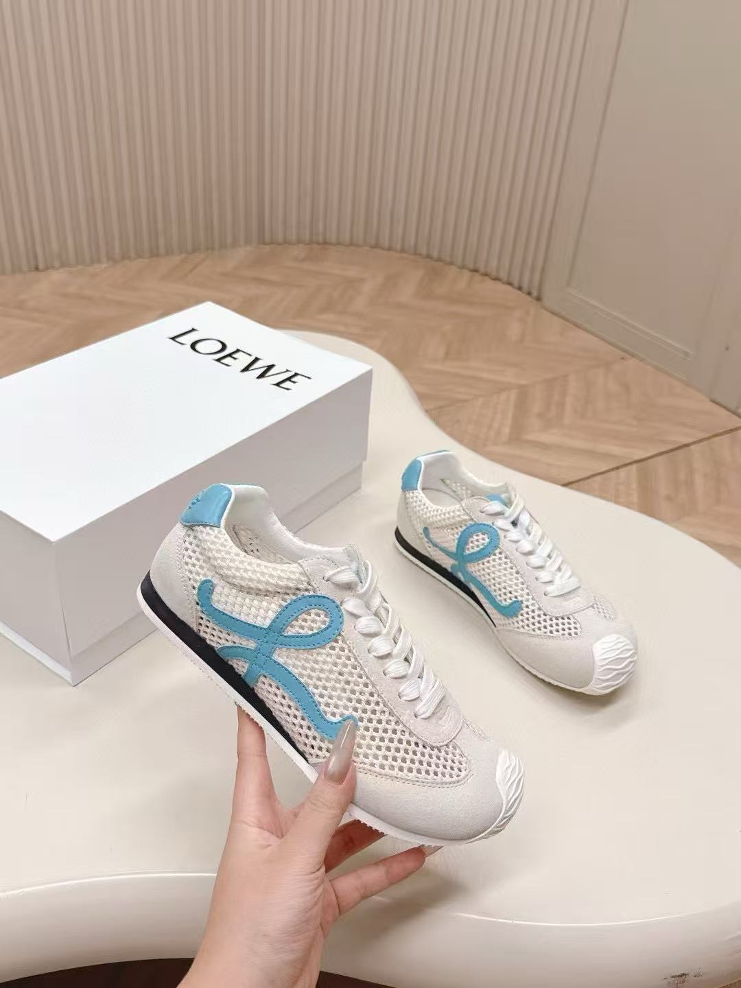 L0WEWの高品質メッシュカジュアルシューズ【50％割引+送料無料】