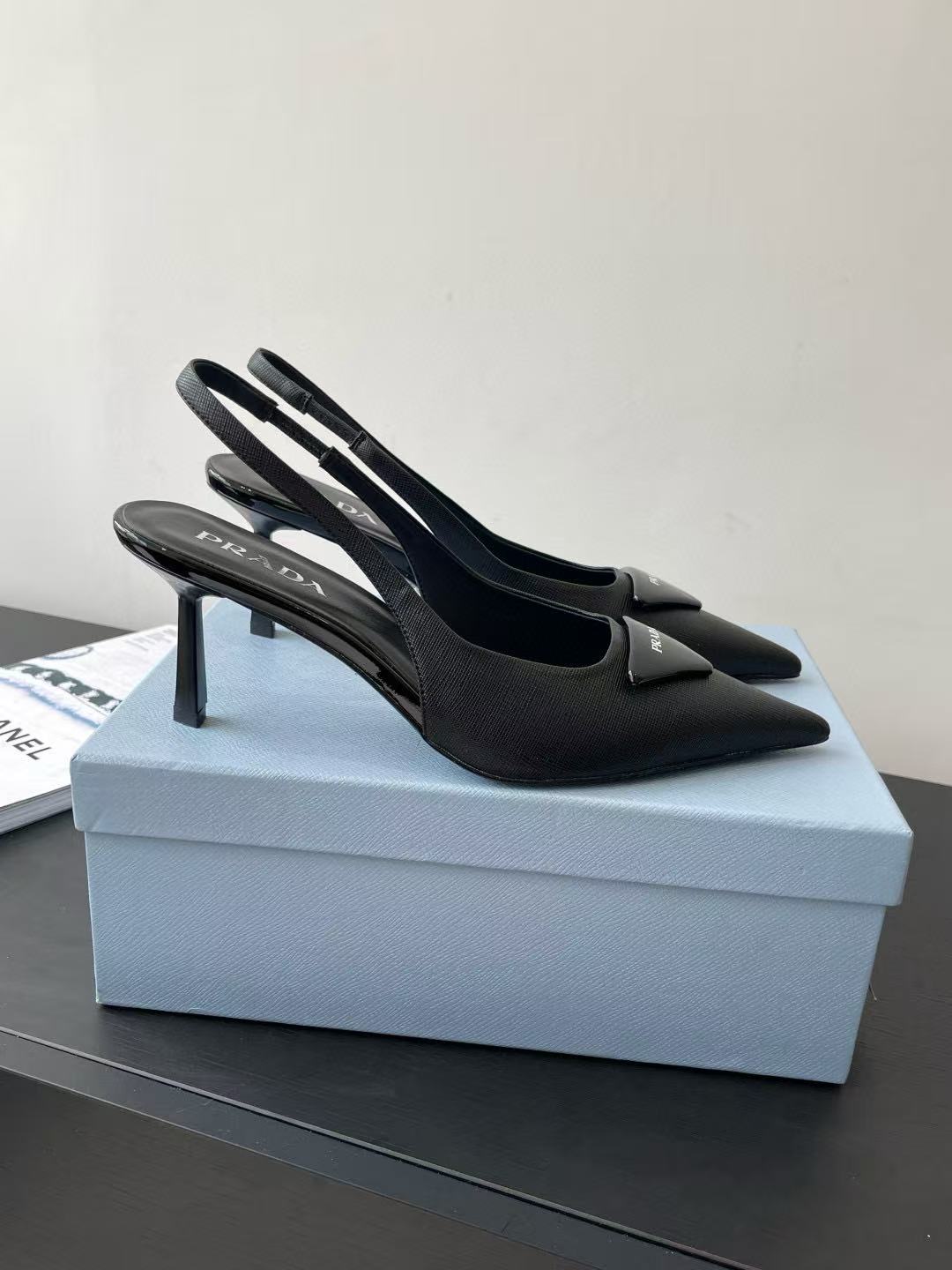 PR4DAの高品質ポインテッドハイヒール【50％割引+送料無料】