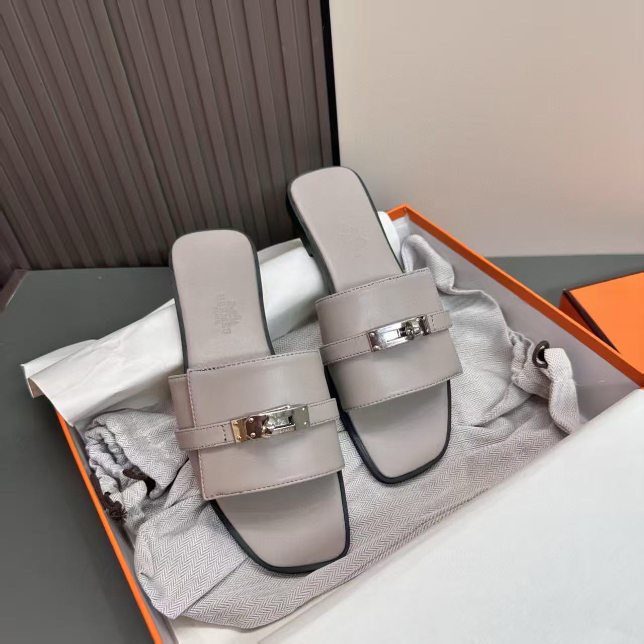 HERME5 高品質シンプルスリッパ【50％割引+送料無料】