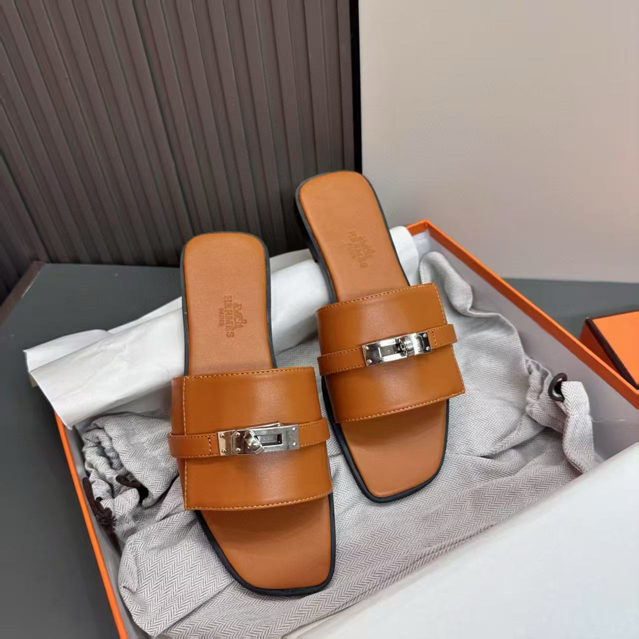 HERME5 高品質シンプルスリッパ【50％割引+送料無料】