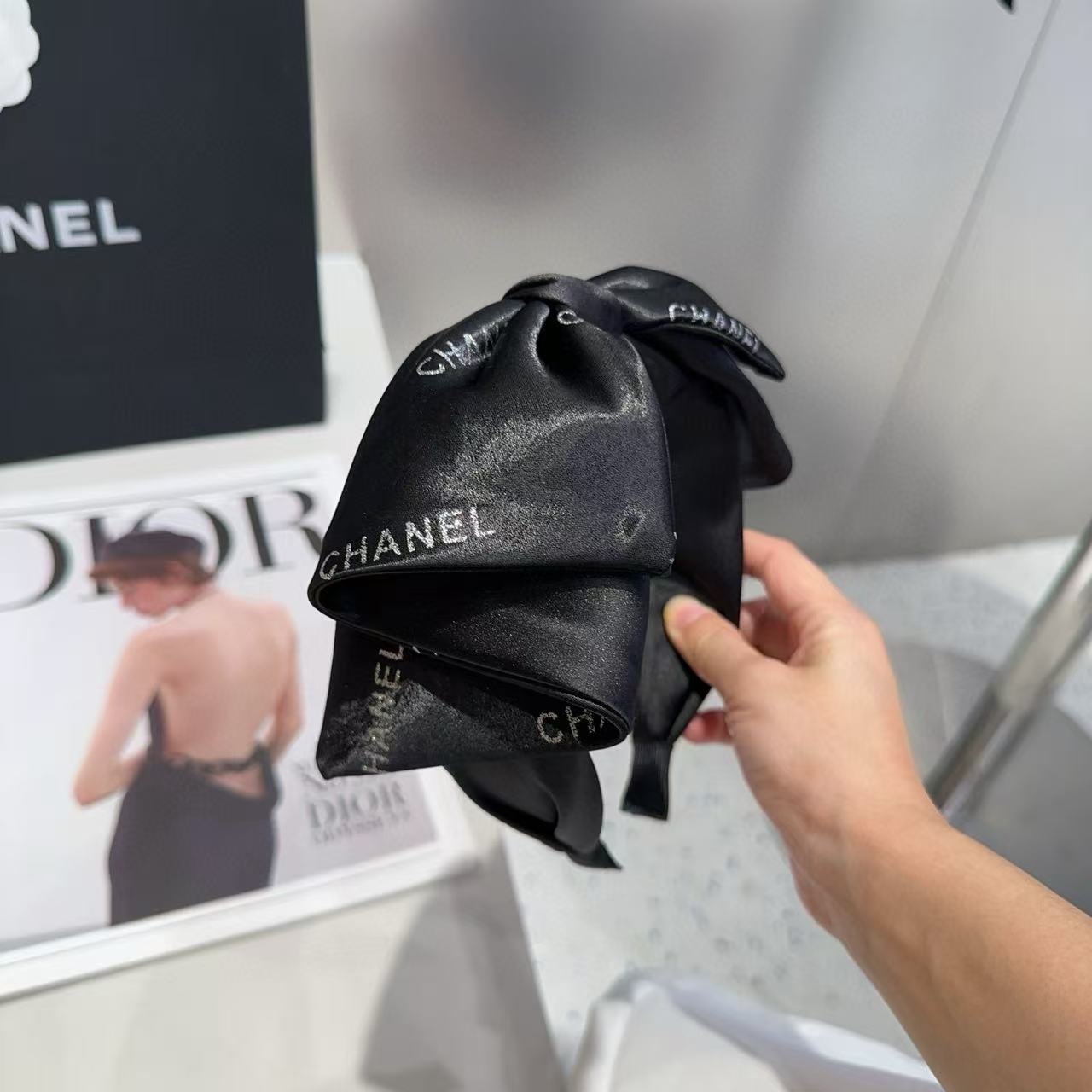 CHANE1 リボンレターヘッドバンド【50%割引+送料無料】