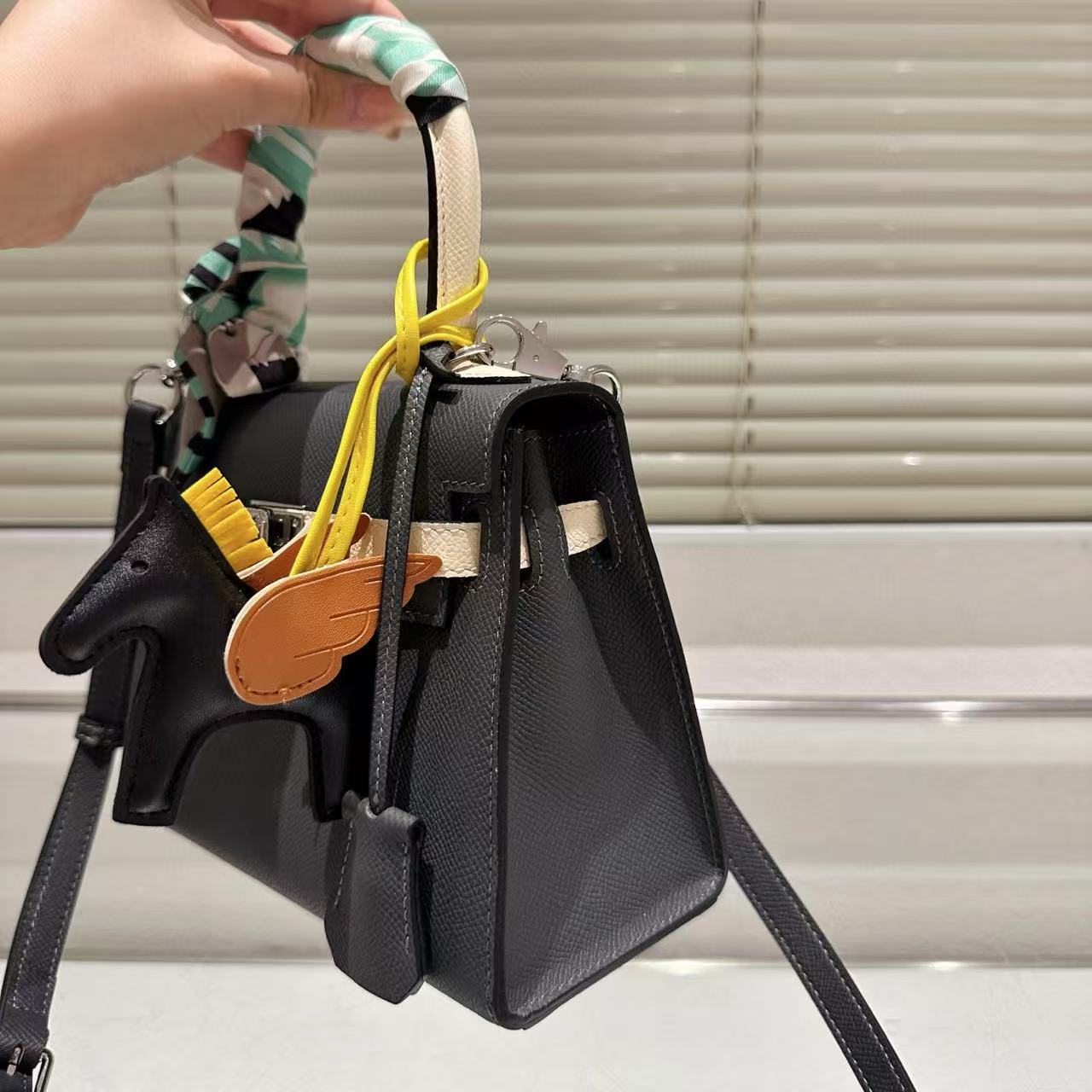 HERME5 高品質牛革ハンドバッグ【50％割引+送料無料】