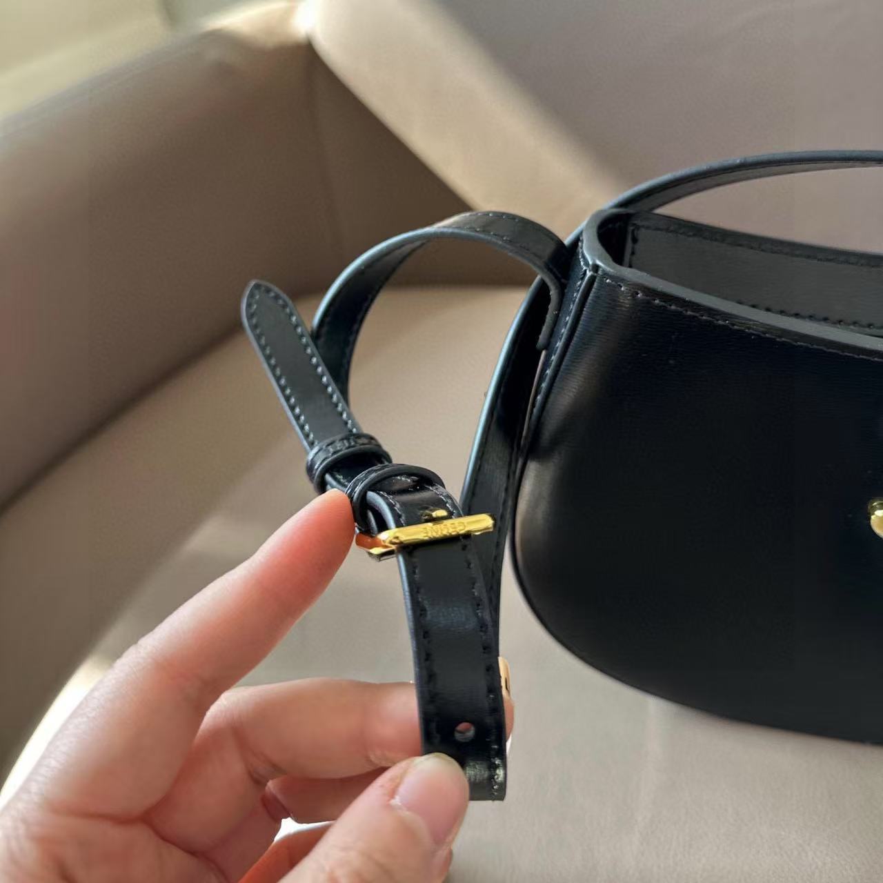 CEL1NE 凱旋門アンダーアームバッグ【50％割引+送料無料】