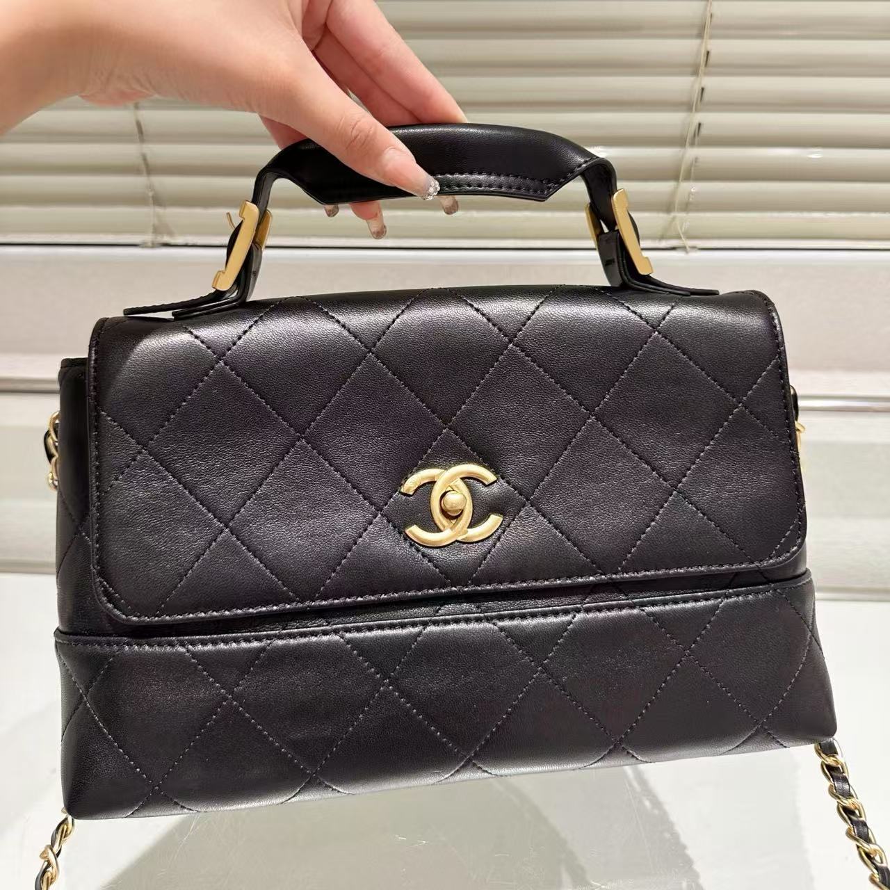 CHANE1 クラシックレザーハンドバッグ【50％割引+送料無料】