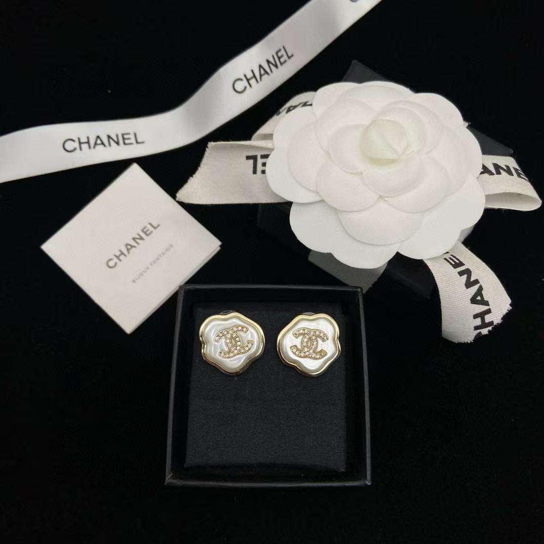 CHANE1 クラウド ダブルC イヤリング【50％割引+送料無料】