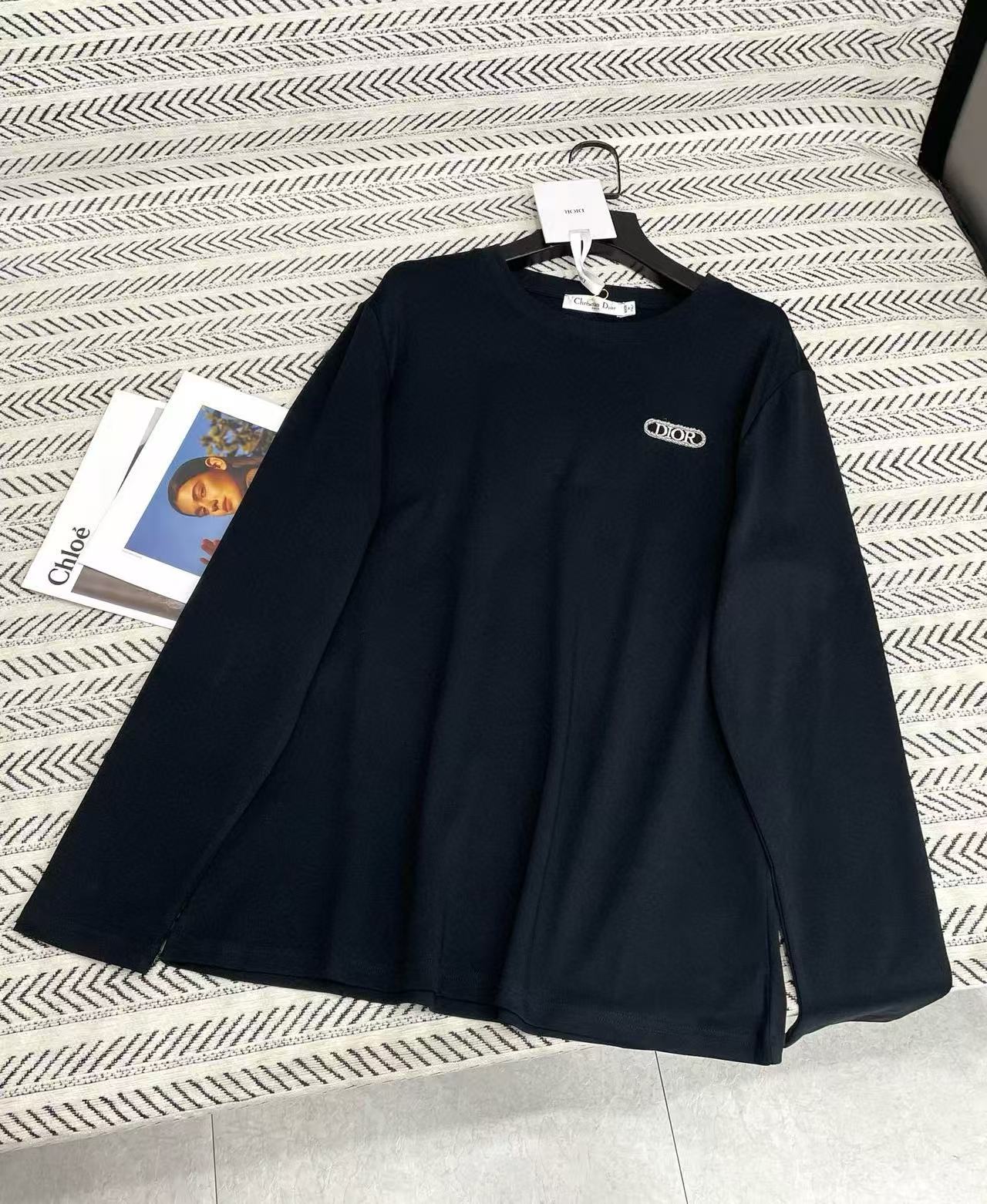 DI0R 刺繍文字入り ゆったり 長袖 Tシャツ【50％割引+送料無料】