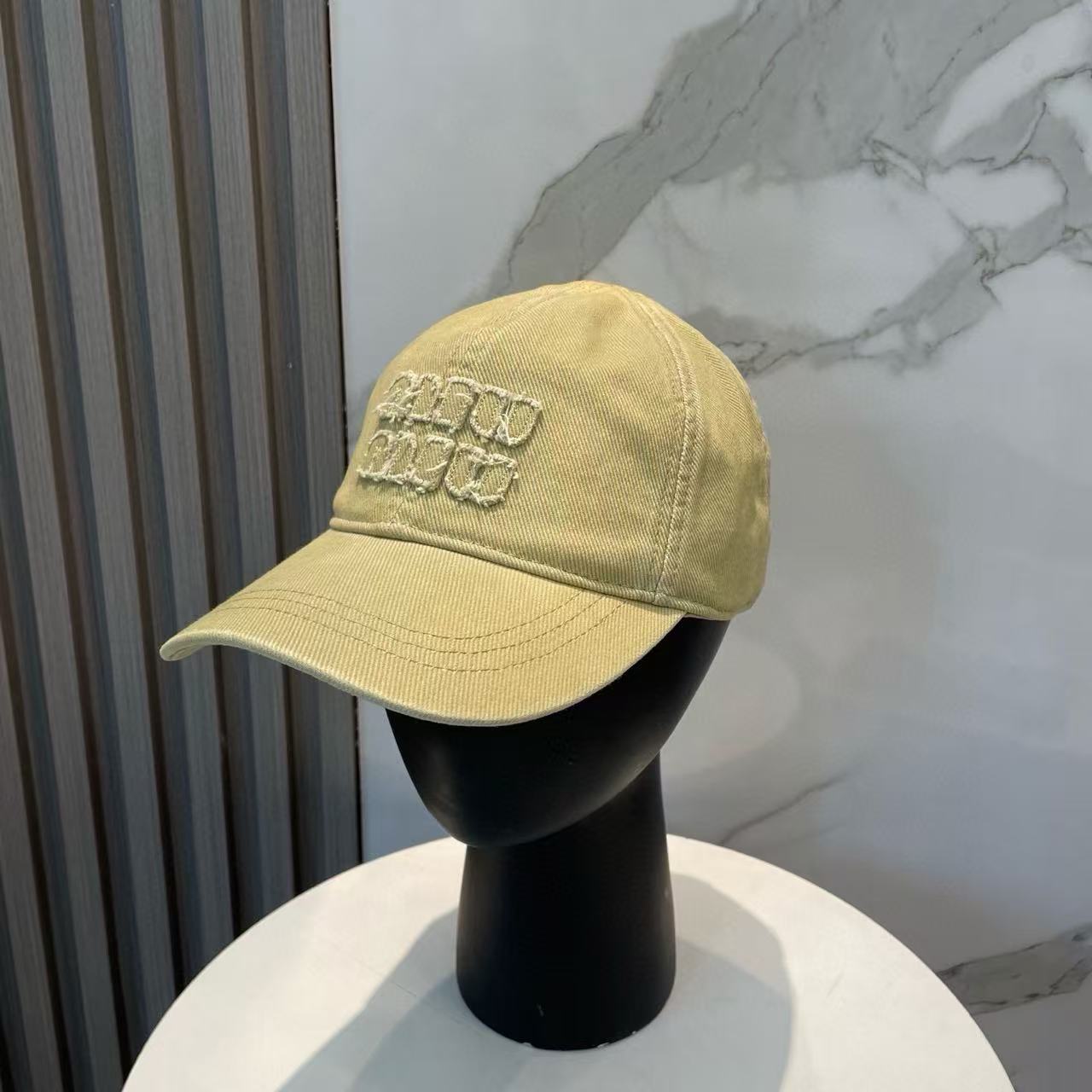 M1UM1U グラデーション ベースボールキャップ【50％割引+送料無料】