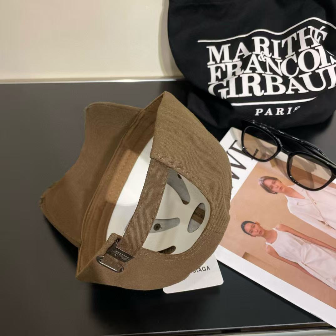 BALENC1AG 刺繍入り文字入りベースボールキャップ【50％割引+送料無料】