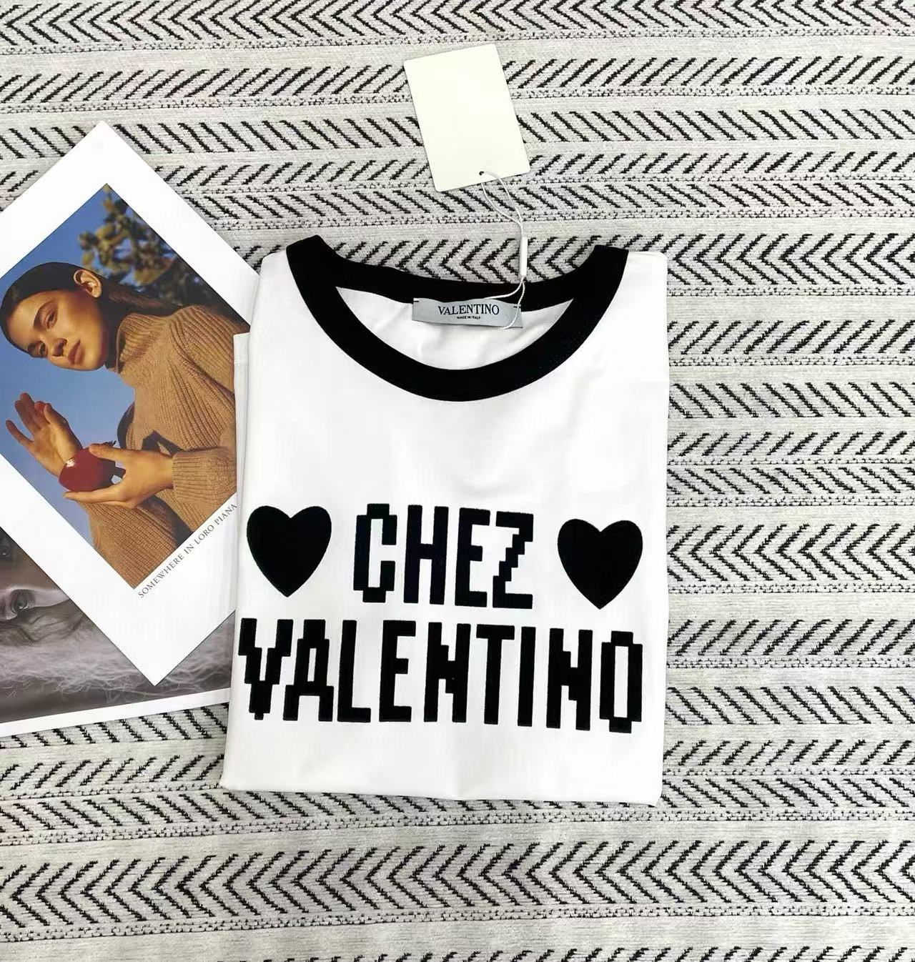 VALENT1NO ハートレターTシャツ【50％割引+送料無料】