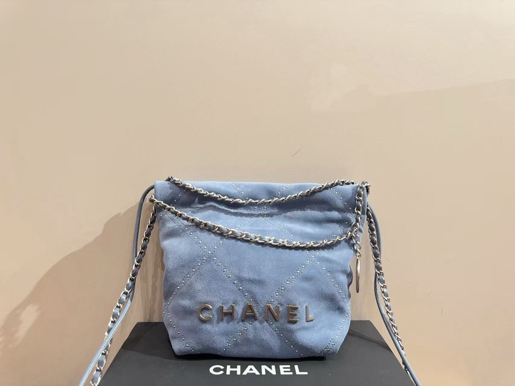 CHANE1 リベットチェーン付き鹿革ショッピングバッグ【50％割引+送料無料】