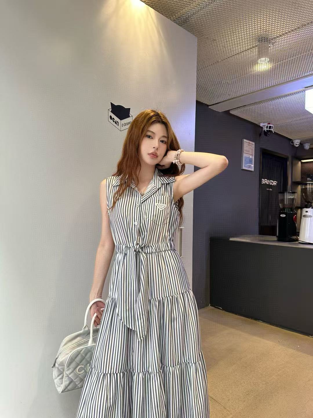 PR4DA ストライプ トライアングル ロゴ ノースリーブ ドレス【50％割引+送料無料】