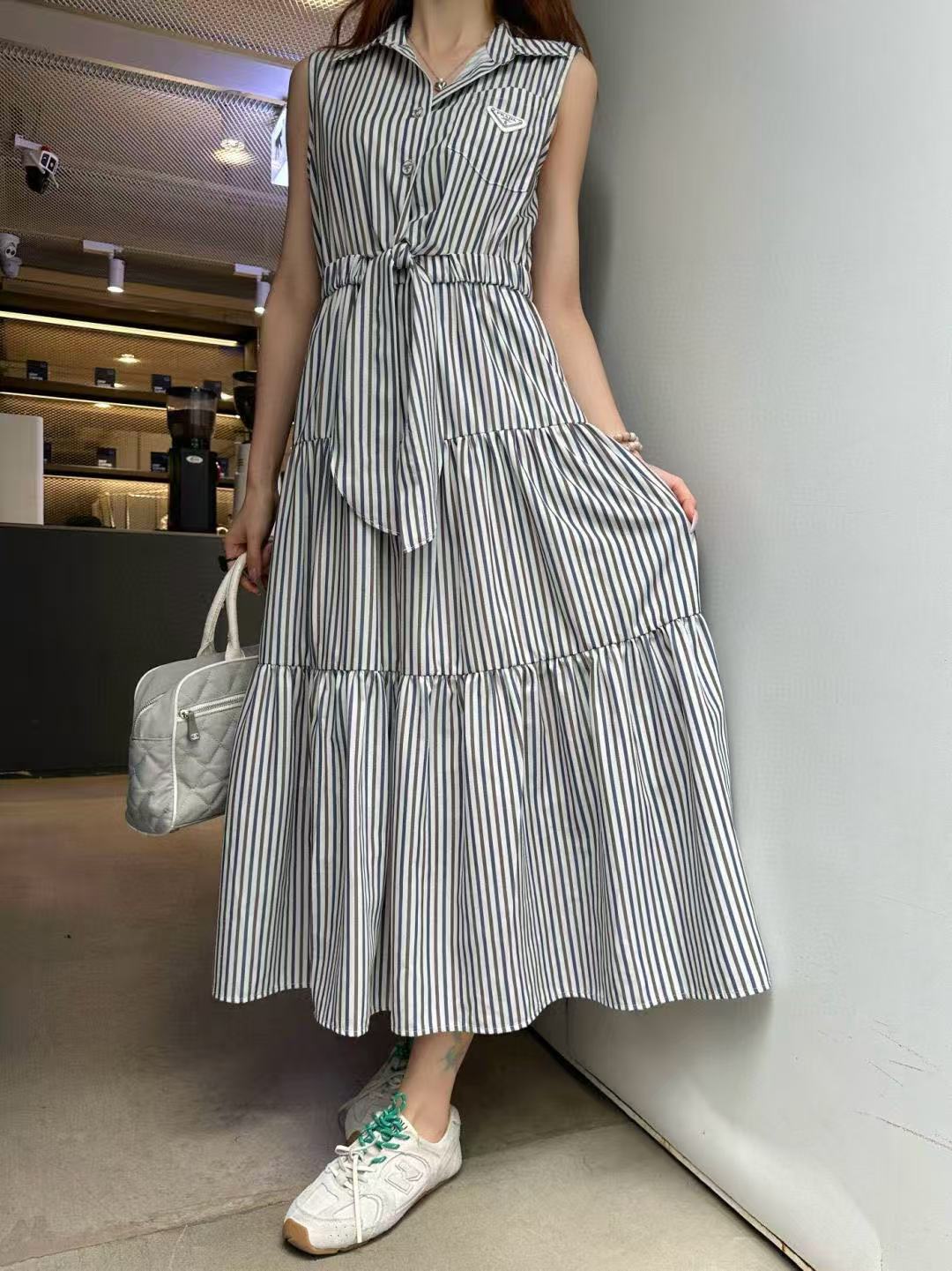 PR4DA ストライプ トライアングル ロゴ ノースリーブ ドレス【50％割引+送料無料】