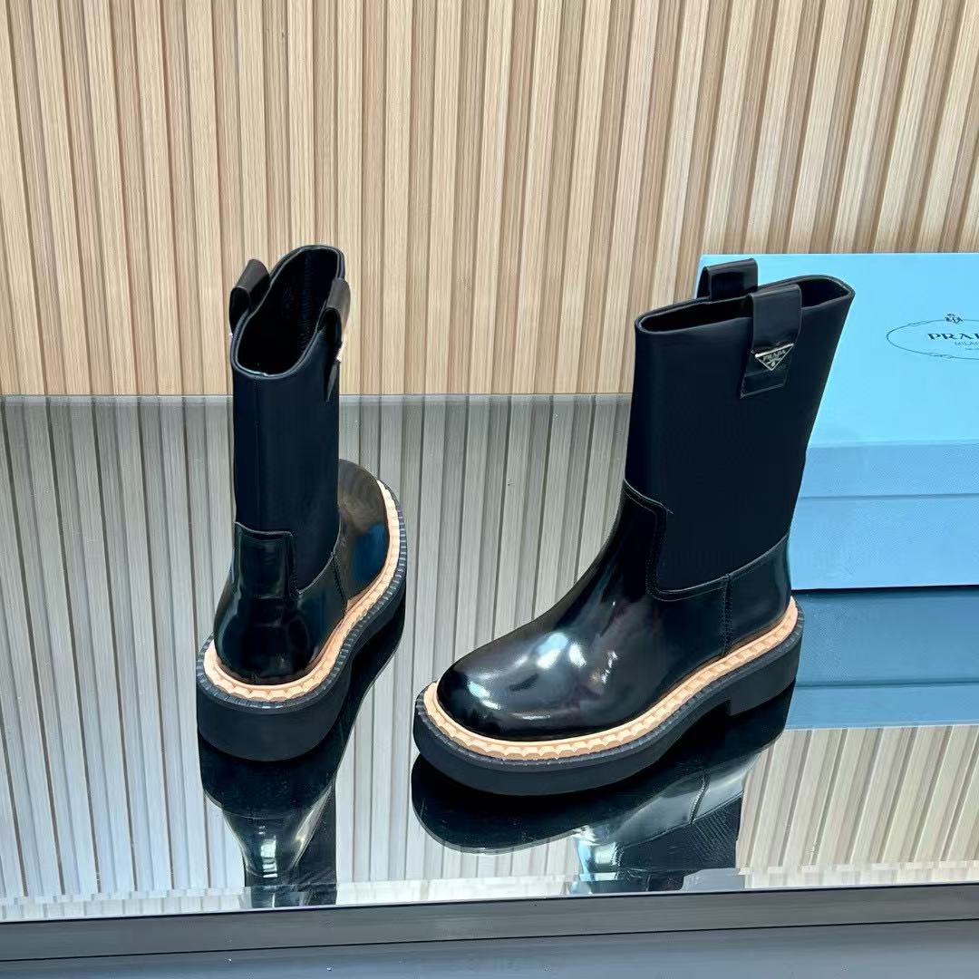 PR4DAの高品質トライアングルロゴマーチンブーツ【50％割引+送料無料】