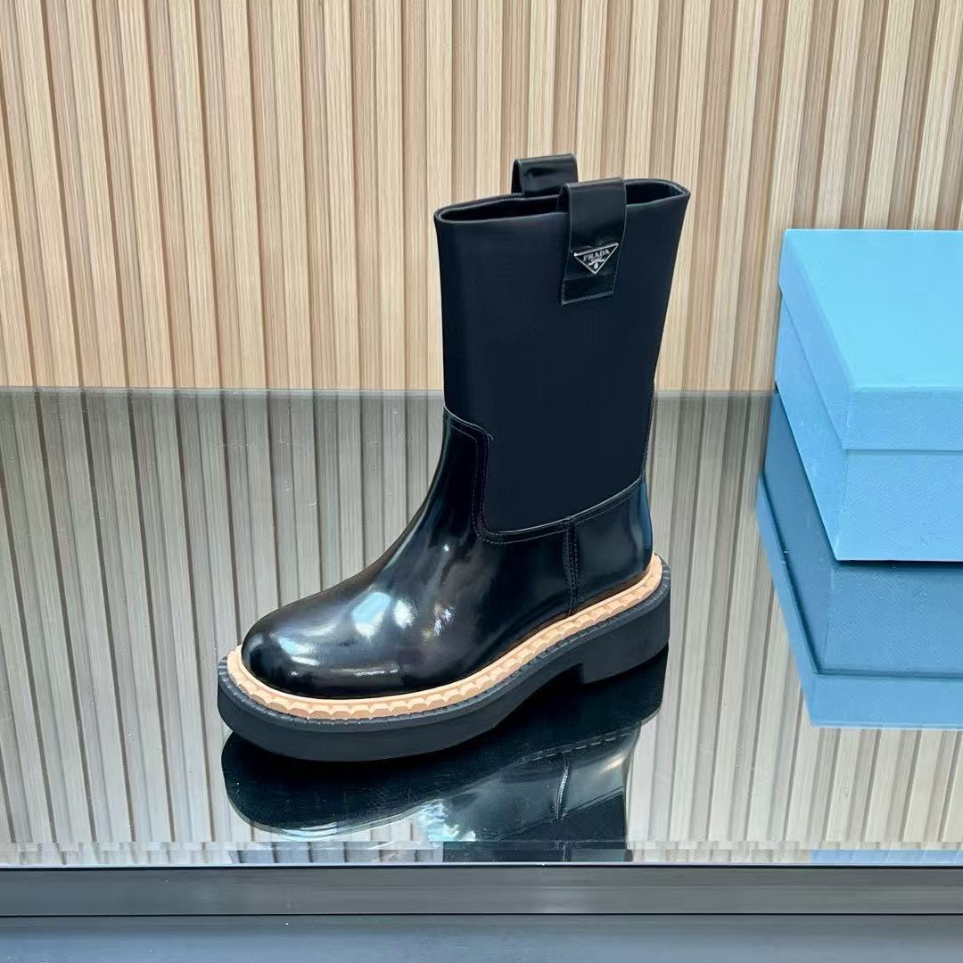 PR4DAの高品質トライアングルロゴマーチンブーツ【50％割引+送料無料】