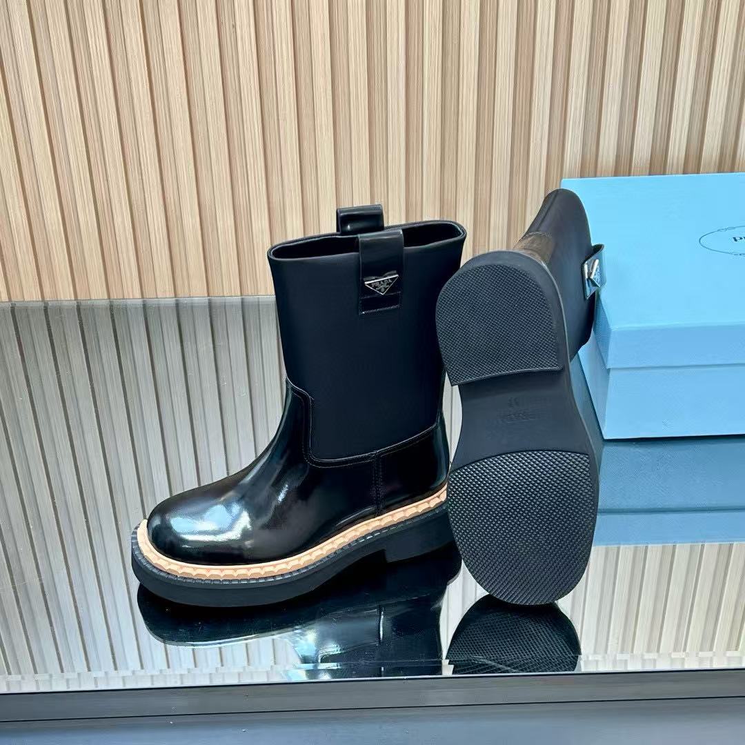 PR4DAの高品質トライアングルロゴマーチンブーツ【50％割引+送料無料】