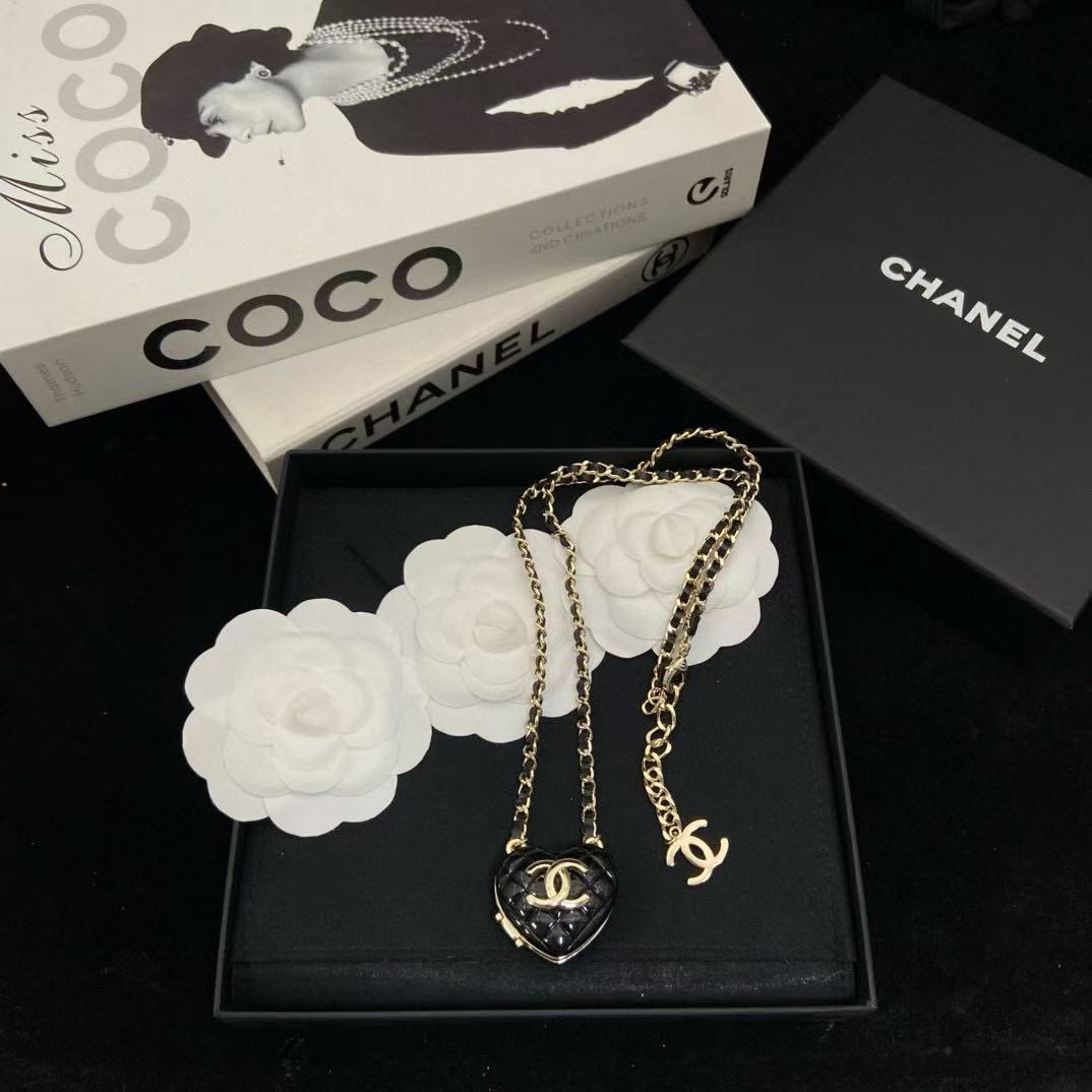 CHANE1 ダブルCハートネックレス【50％割引+送料無料】