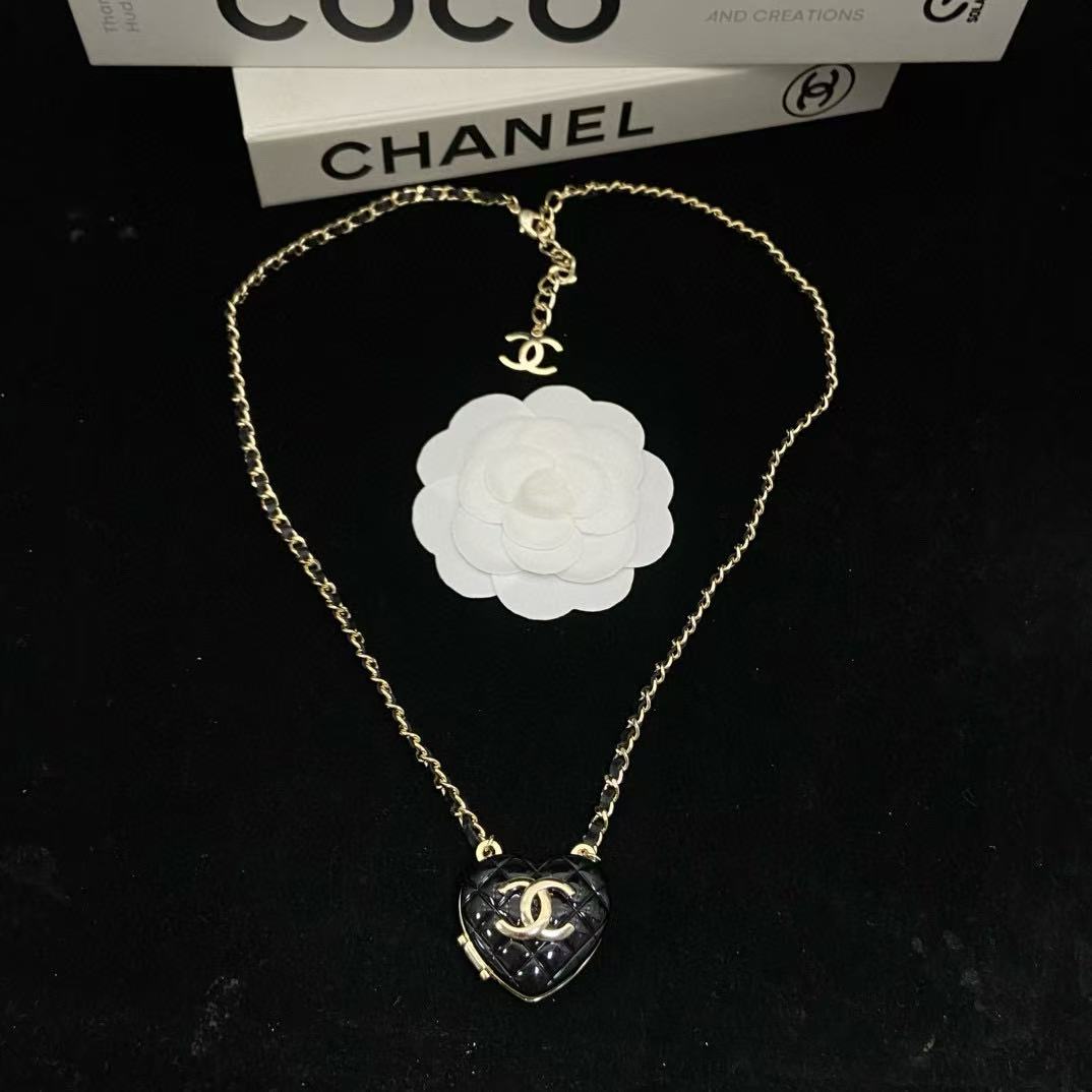 CHANE1 ダブルCハートネックレス【50％割引+送料無料】