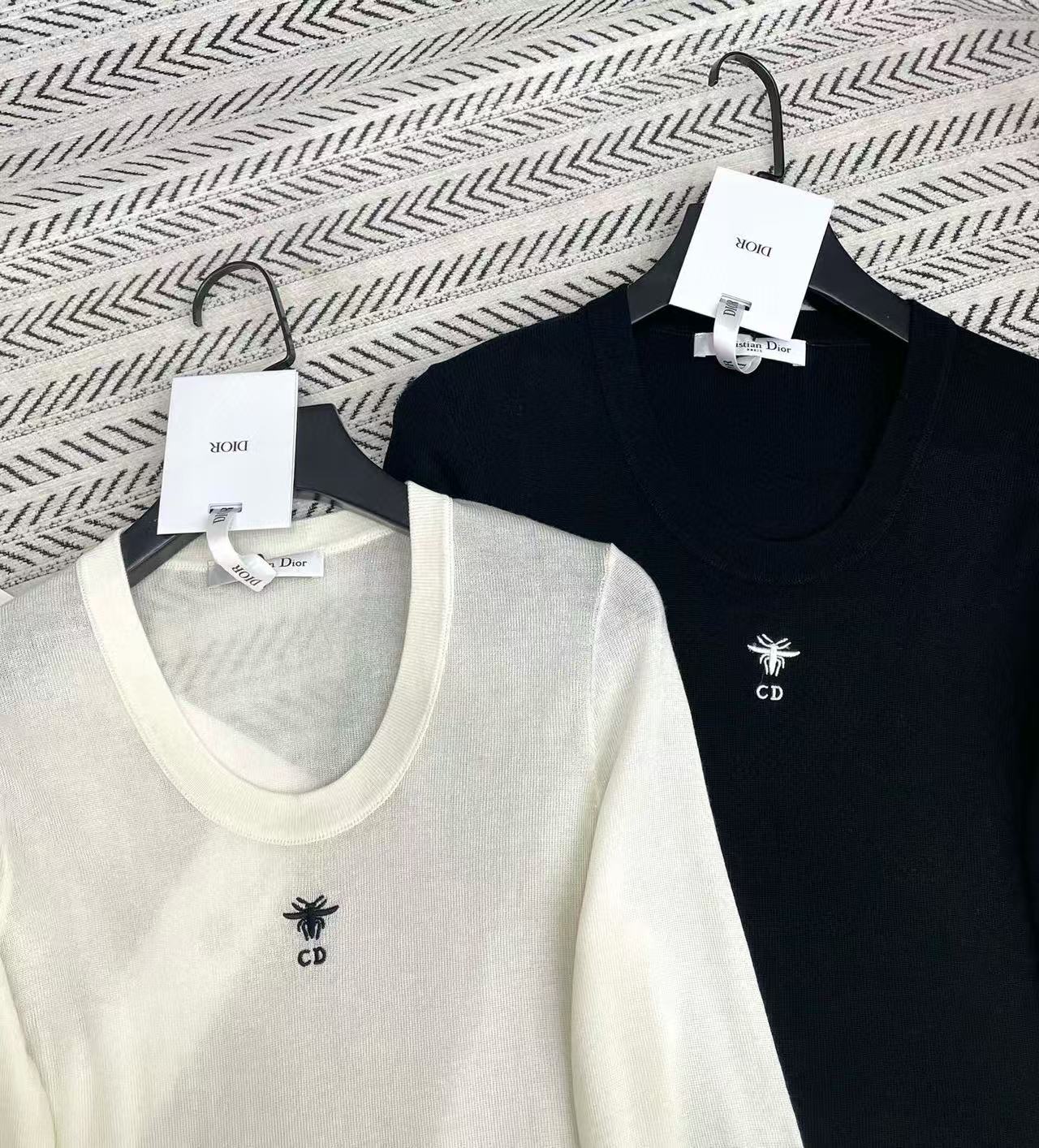 DI0R CD ビー ロングスリーブ トップ【50％割引+送料無料】