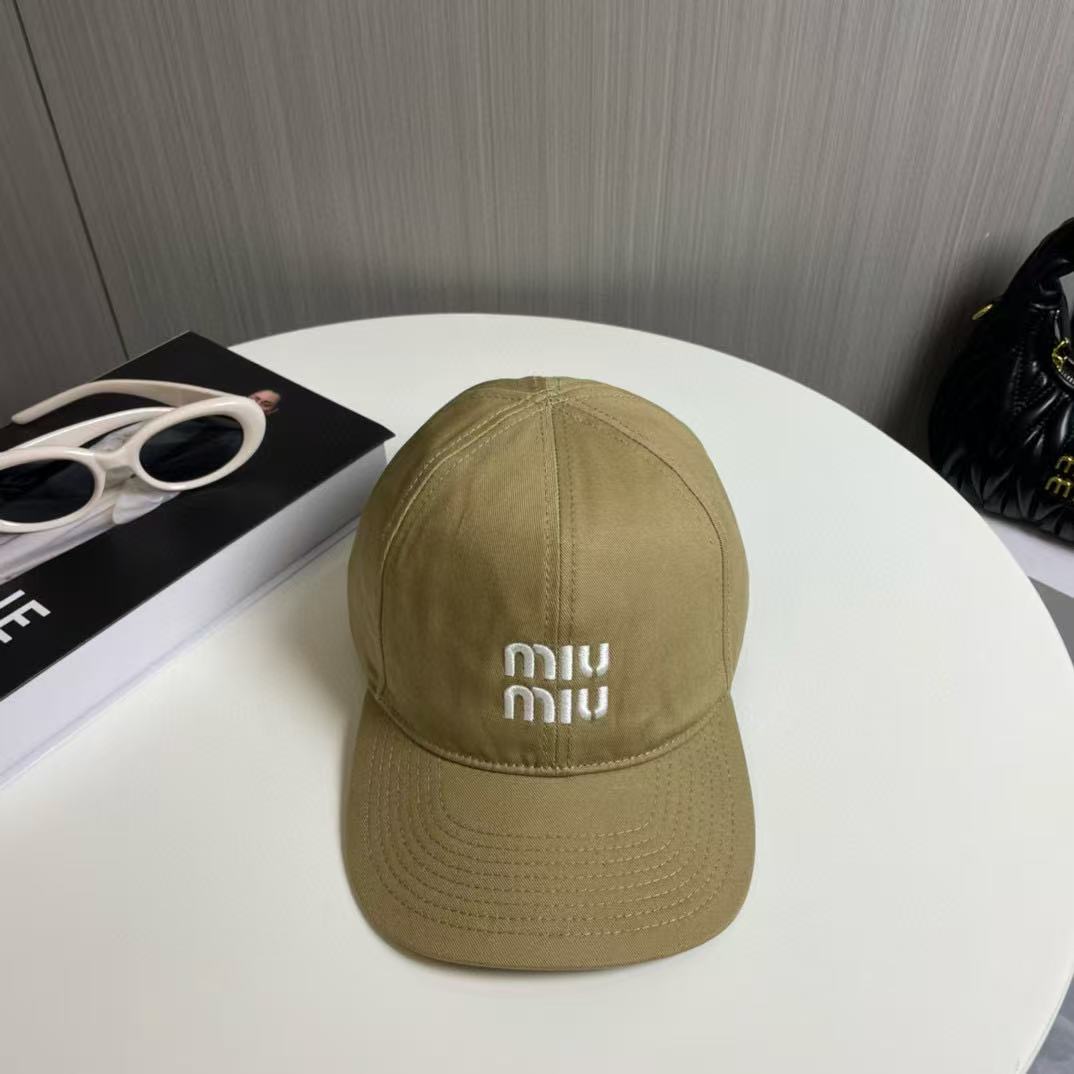 M1UM1U 刺繍入り文字入りベースボールキャップ【50％割引+送料無料】