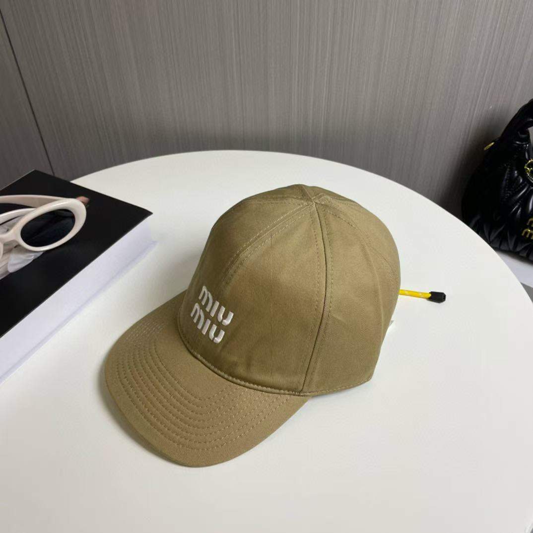 M1UM1U 刺繍入り文字入りベースボールキャップ【50％割引+送料無料】