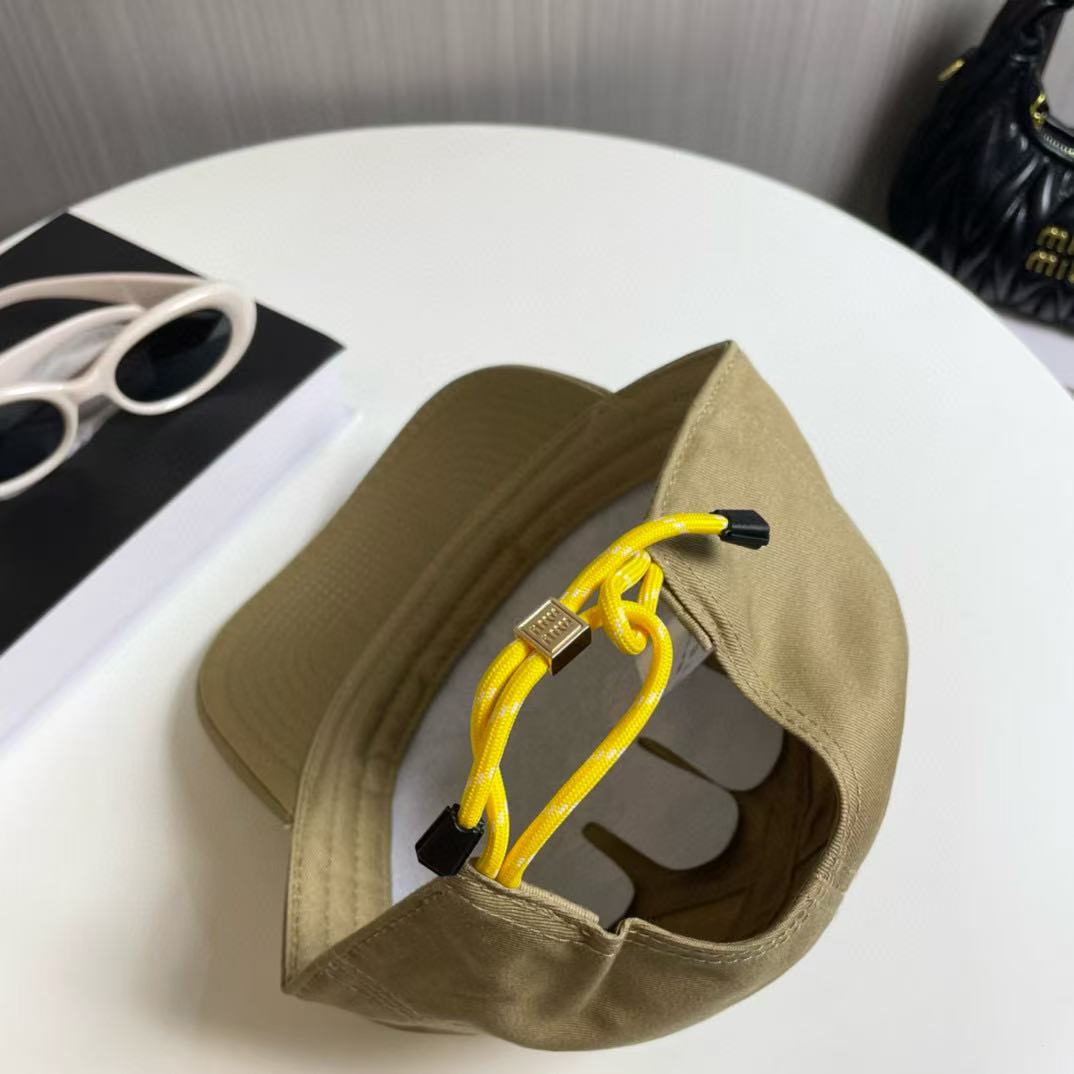 M1UM1U 刺繍入り文字入りベースボールキャップ【50％割引+送料無料】