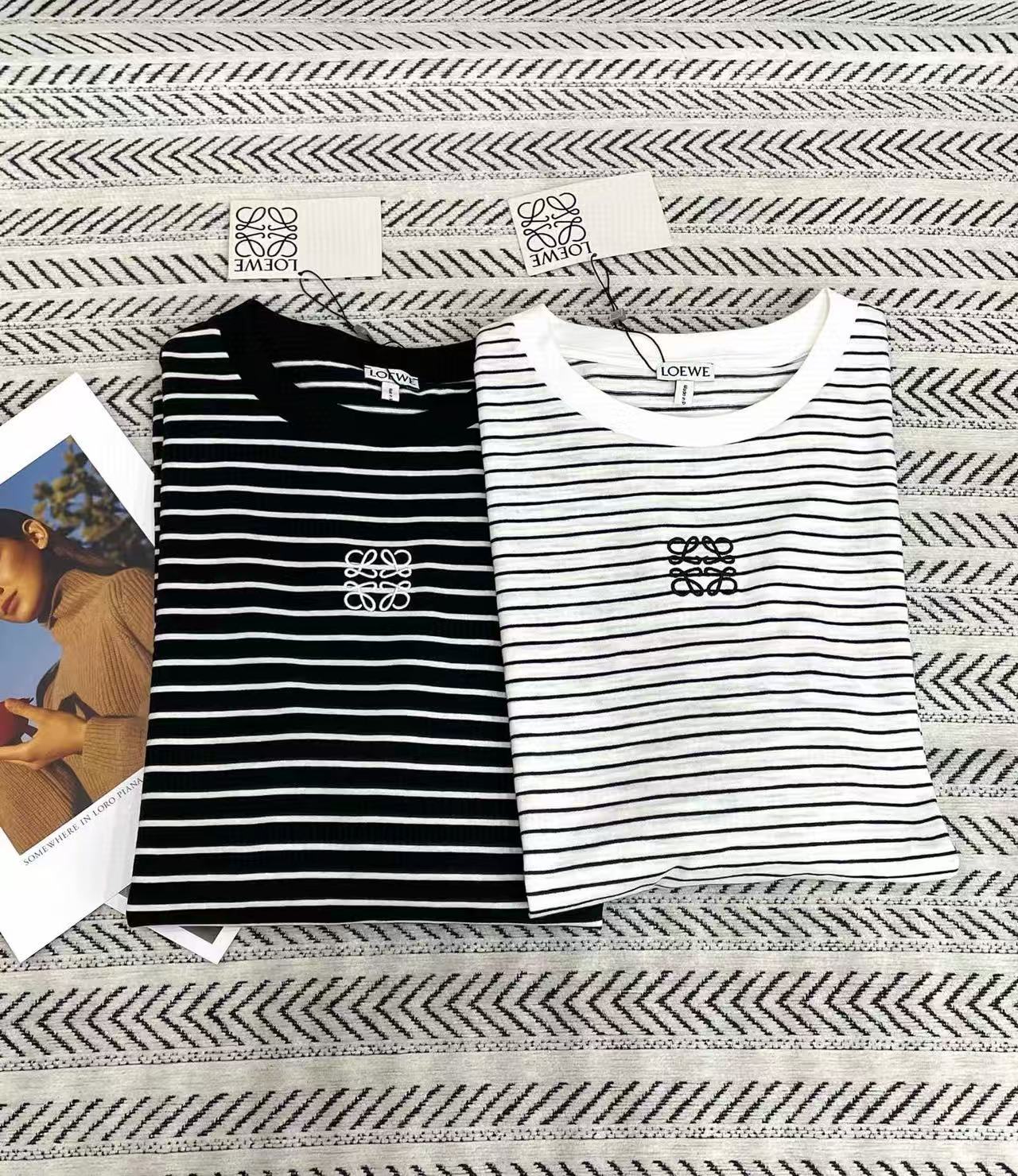 L0WEW 刺繍ロゴストライプ長袖Tシャツ【50％割引+送料無料】