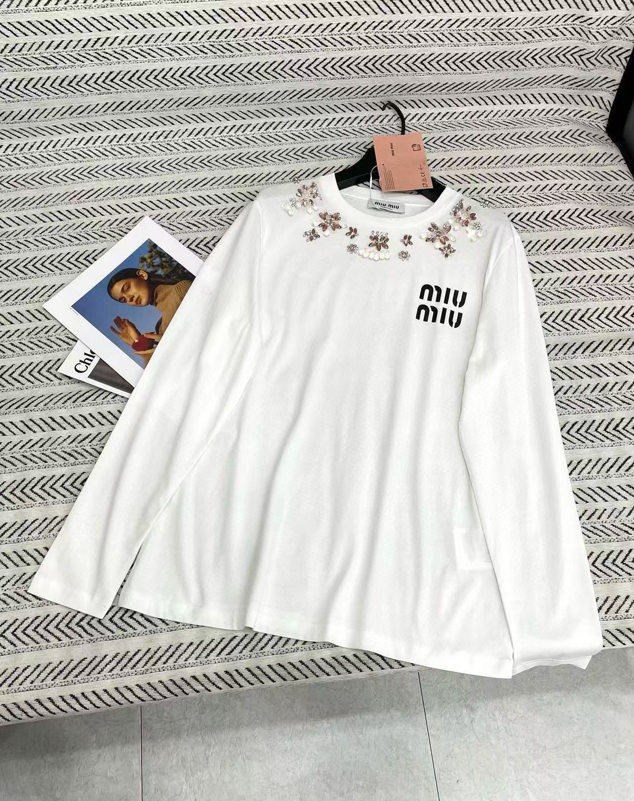 M1UM1U ビーズフラワーレター ロングスリーブTシャツ【50%割引+送料無料】