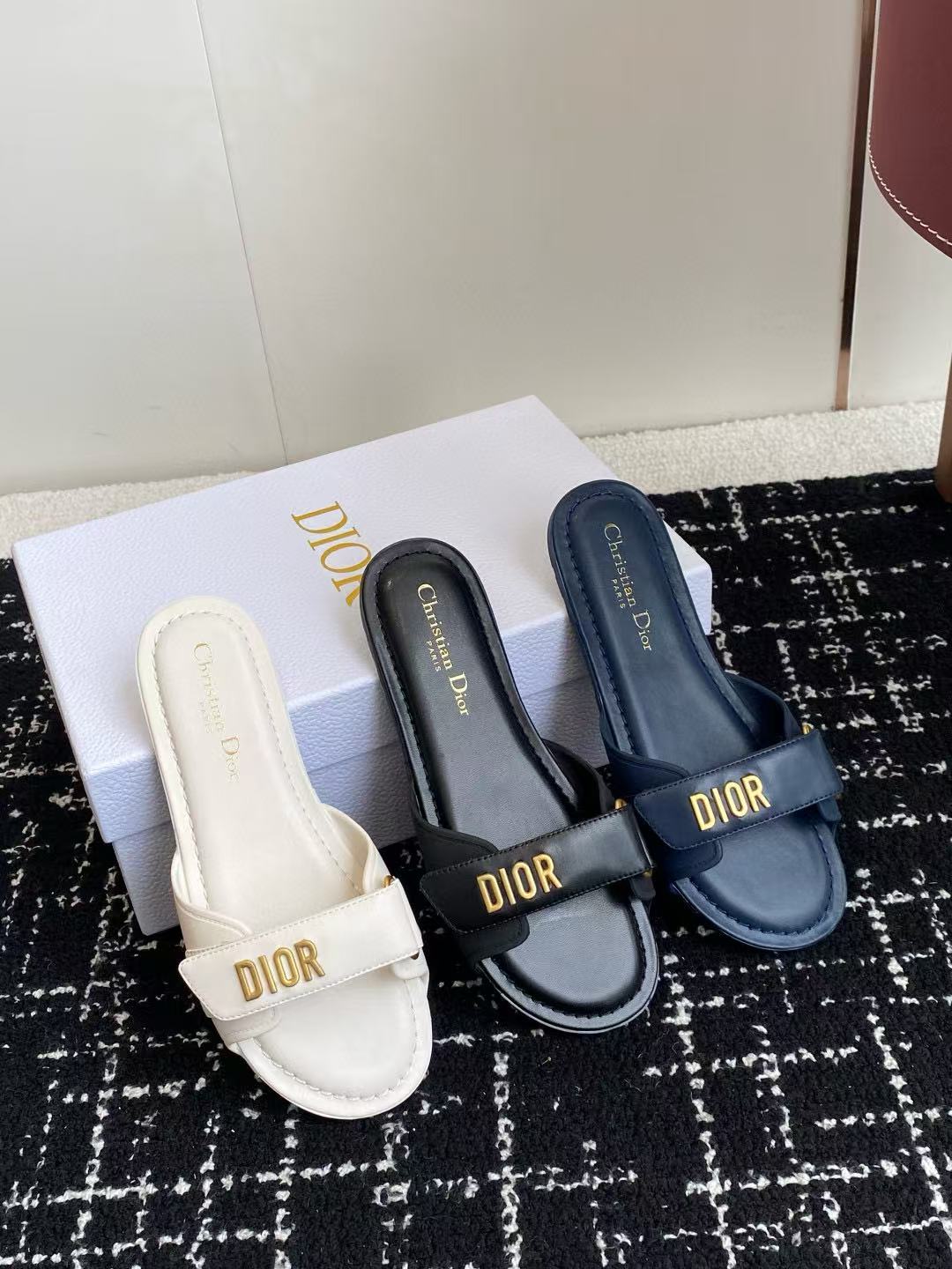 DI0Rの高品質シンプルスリッパ【50％割引+送料無料】