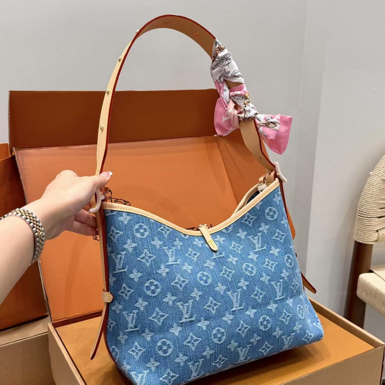 LVデニムアンダーアームバッグ【50％割引+送料無料】