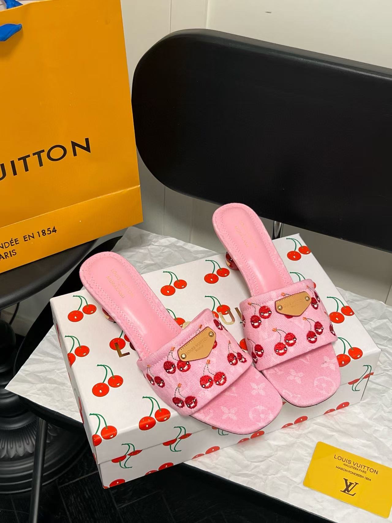 LVチェリーローヒール【50%割引+送料無料】