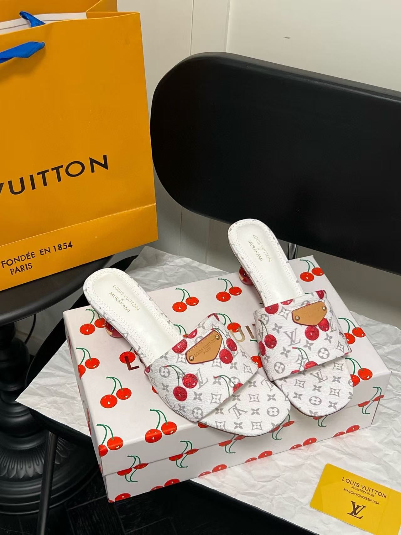 LVチェリーローヒール【50%割引+送料無料】