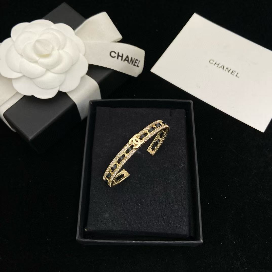 CHANE1 ダブルC フルダイヤモンドブレスレット【50％割引+送料無料】