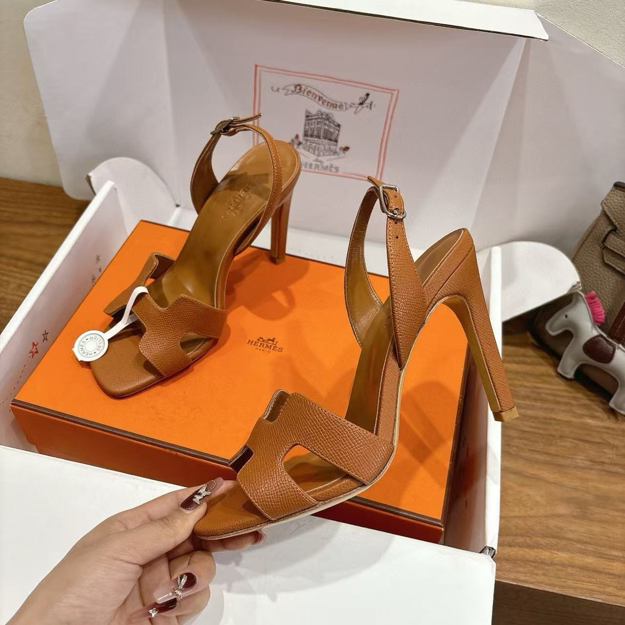 HERME5 高品質牛革ハイヒールサンダル【50％割引+送料無料】