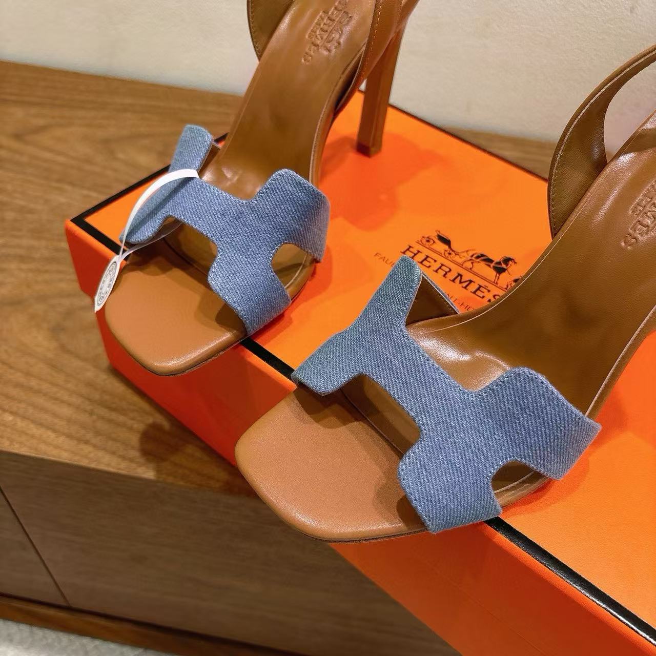 HERME5 高品質牛革ハイヒールサンダル【50％割引+送料無料】