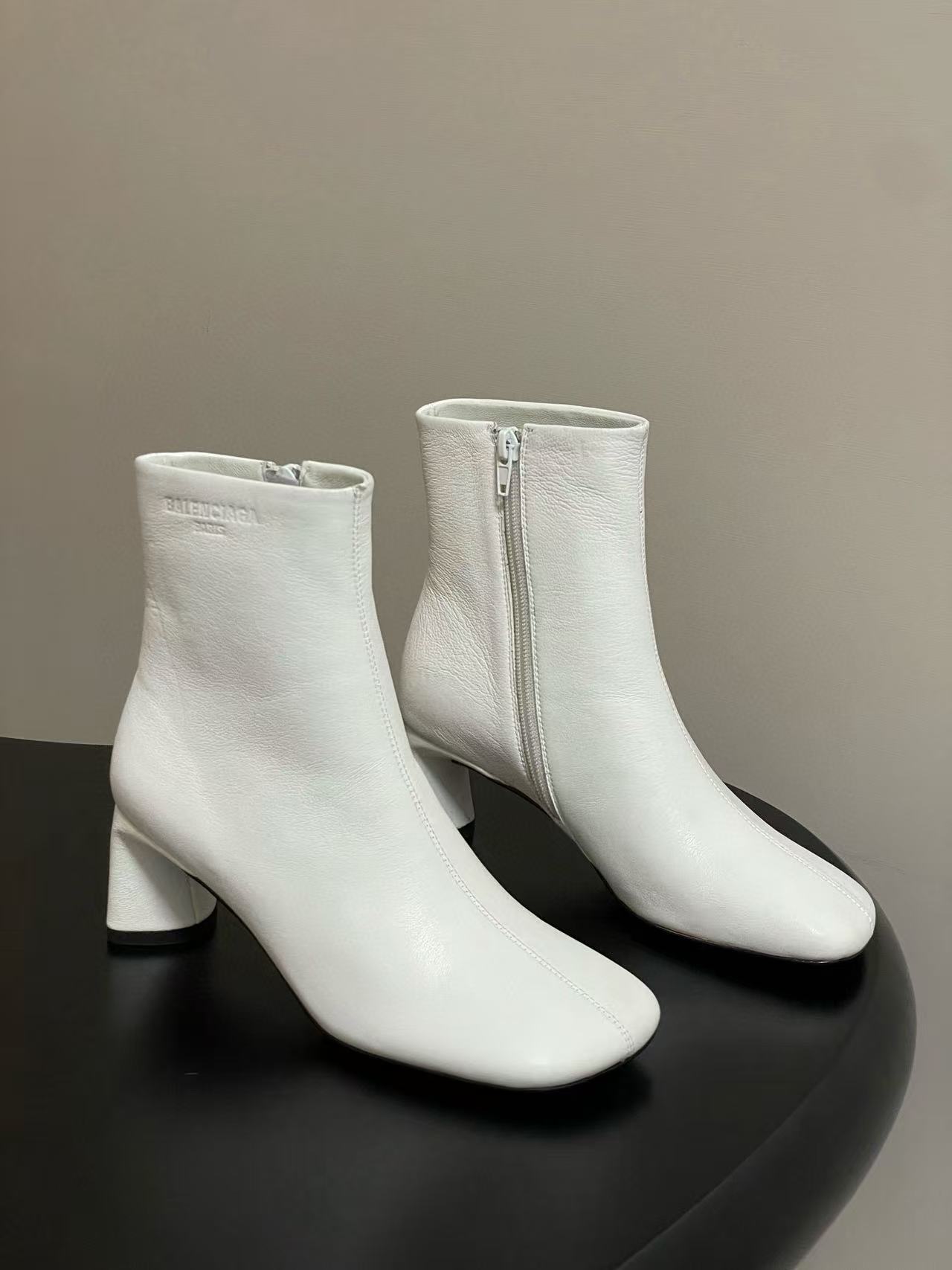 BALENC1AGの高品質スクエアトゥアンクルブーツ【50％割引+送料無料】