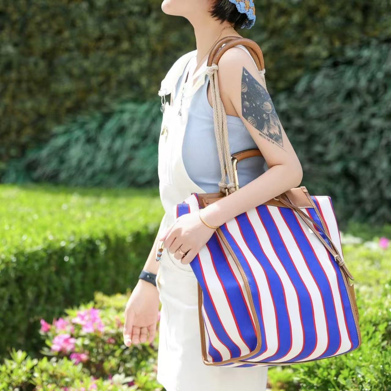 PR4DAストライプショッピングバッグ【50％割引+送料無料】