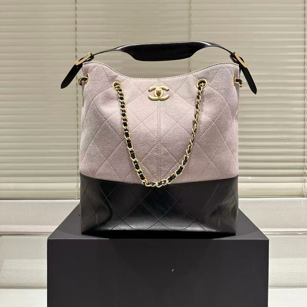 CHANE1 チェーンバケットバッグ【50％割引+送料無料】