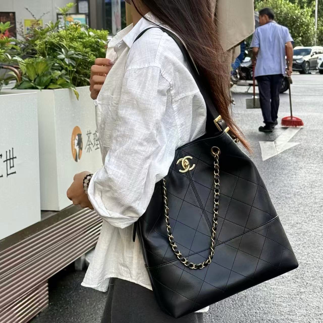 CHANE1 チェーンバケットバッグ【50％割引+送料無料】