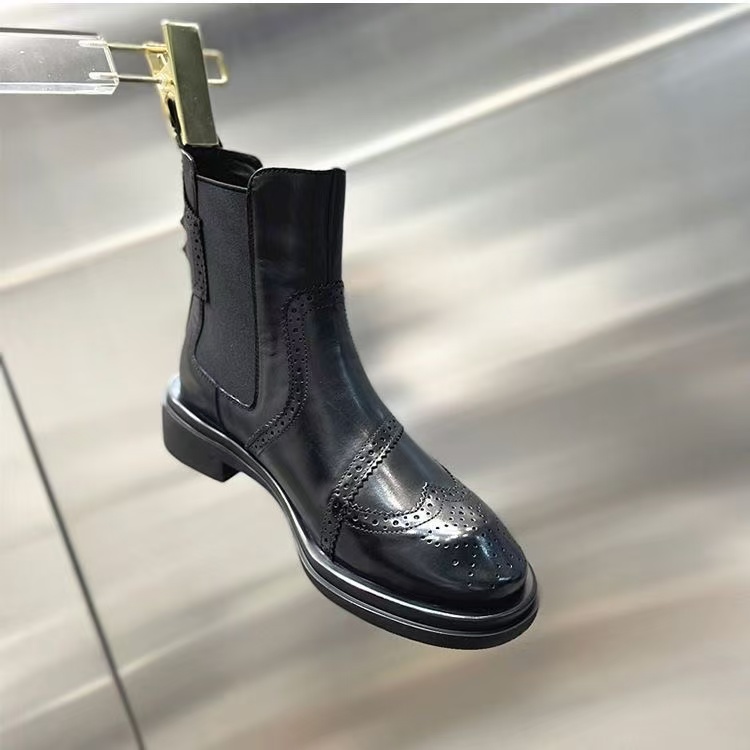 CEL1NE 凱旋門バックル アンクルブーツ【50％割引+送料無料】