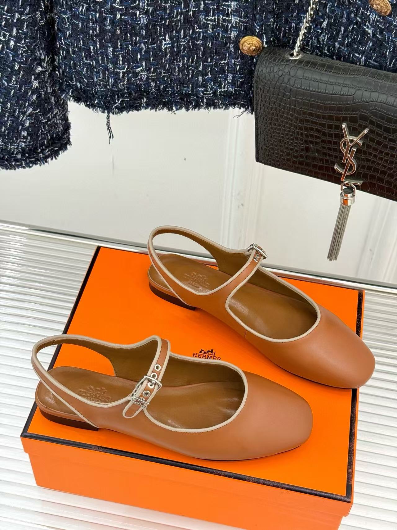 HERME5 高級レザーフラットサンダル【50%割引+送料無料】